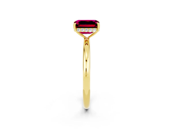 Yellow gold Emerald Cut Garnet Solitaire Ring with Thin Band and Four-Prong Setting