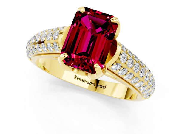 Yellow gold Emerald Cut Garnet Solitaire Ring with Three-Row Pavé Band and Four-Prong Setting