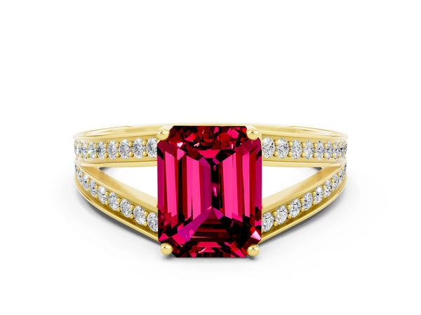 Yellow gold Emerald Cut Garnet Split Shank Ring with Pavé Band and Four-Prong Setting