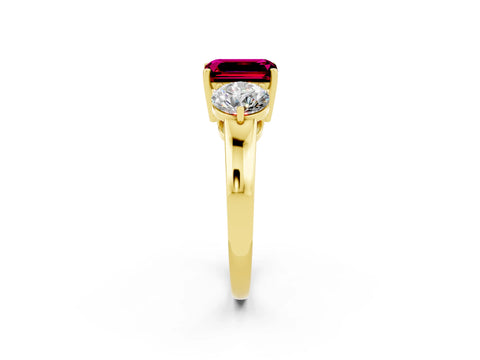 Yellow gold Emerald Cut Garnet Three-Stone Ring with Prong Setting and Classic Band_2