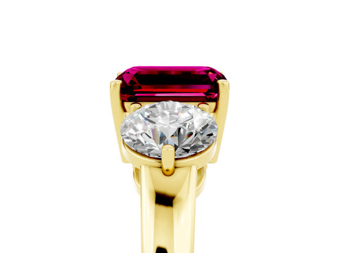 Yellow gold Emerald Cut Garnet Three-Stone Ring with Prong Setting and Classic Band_5