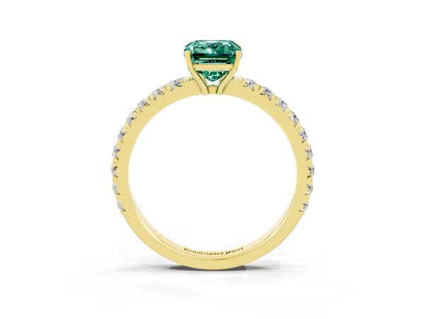 Yellow gold Emerald Cut Green Sapphire Pavé Solitaire Engagement Ring with Four-Prong Setting