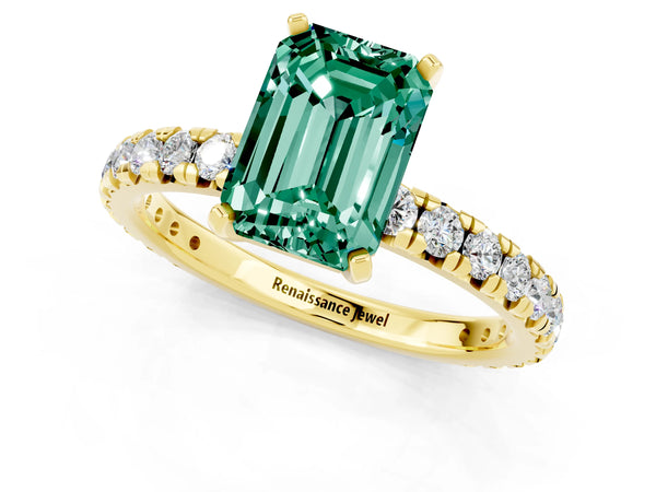 Yellow gold Emerald Cut Green Sapphire Pavé Solitaire Ring with Round Band and Prong Setting