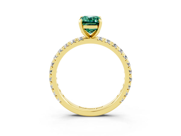 Yellow gold Emerald Cut Green Sapphire Pavé Solitaire Ring with Round Band and Prong Setting