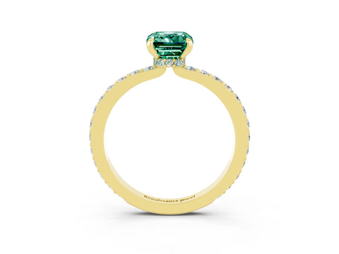 Yellow gold Emerald Cut Green Sapphire Ring with Pavé Band and Four-Prong Setting_3