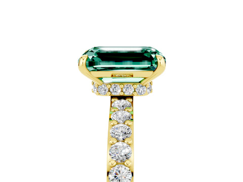 Yellow gold Emerald Cut Green Sapphire Ring with Pavé Band and Four-Prong Setting_5