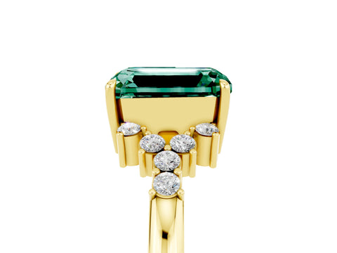 Yellow gold Emerald Cut Green Sapphire Ring with Side Stones and Four-Prong Setting_41