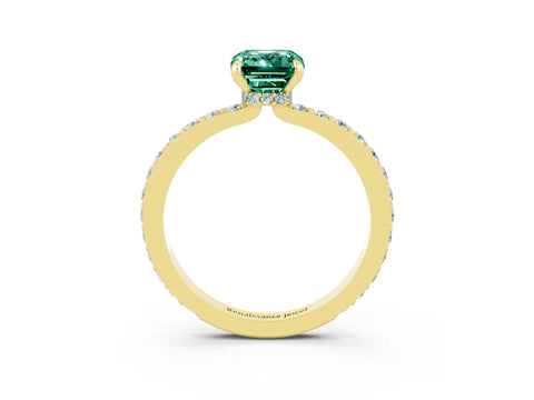 Yellow gold Emerald Cut Green Sapphire Solitaire Engagement Ring with Pavé Band and Four-Prong Setting_3