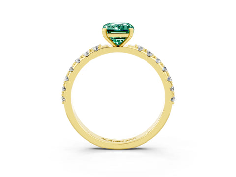 Yellow gold Emerald Cut Green Sapphire Solitaire Pavé Band with Four-Prong Setting_3