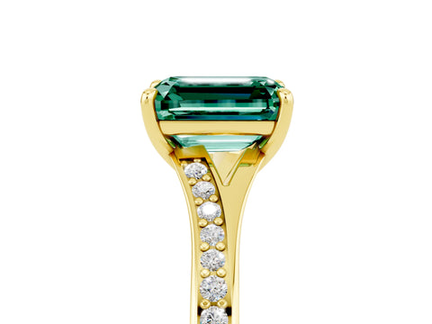 Yellow gold Emerald Cut Green Sapphire Solitaire Ring with Pavé Band and Prong Setting_5