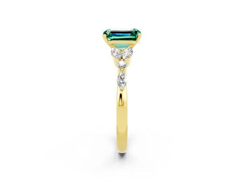 Yellow gold Emerald Cut Green Sapphire Solitaire Ring with Side Stones and Four-Prong Setting_14