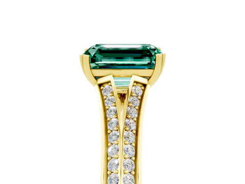 Yellow gold Emerald Cut Green Sapphire Split Shank Engagement Ring with Pavé Band_5