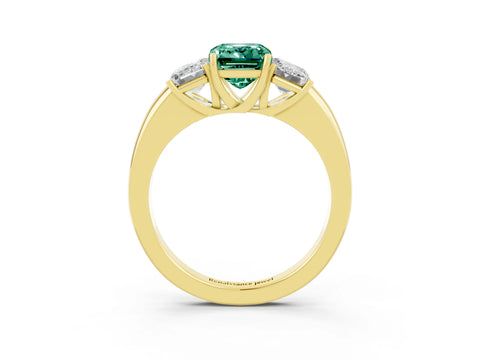 Yellow gold Emerald Cut Green Sapphire Three-Stone Ring with Four-Prong Setting and Classic Band_3