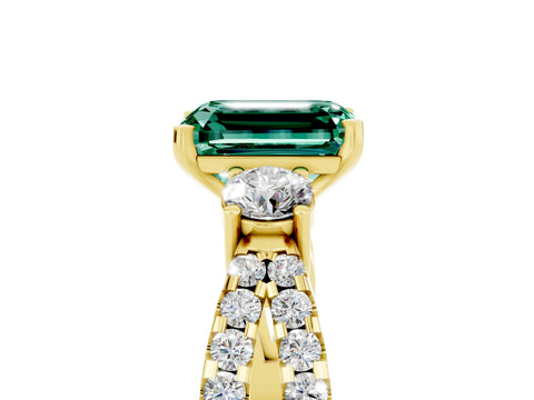 Yellow gold Emerald Cut Green Sapphire Three-Stone Ring with Pavé Split Shank and Four-Prong Setting_5