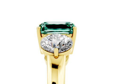 Yellow gold Emerald Cut Green Sapphire Three-Stone Ring with Prong Setting and Classic Band_5