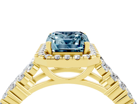 Yellow gold Emerald Cut Halo Pavé Diamond Engagement Ring with Split Shank and Four-Prong Setting_4