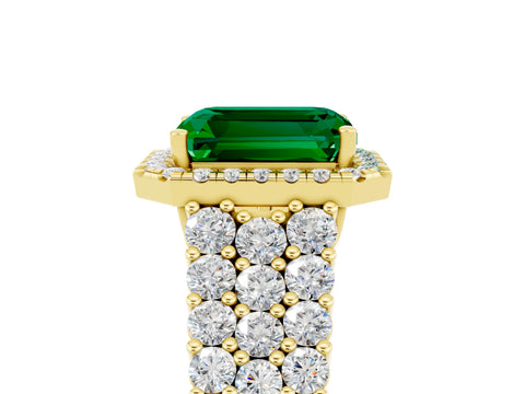 Yellow gold Emerald Cut Halo Pavé Diamond Engagement Ring with Split Shank and Four-Prong Setting_5