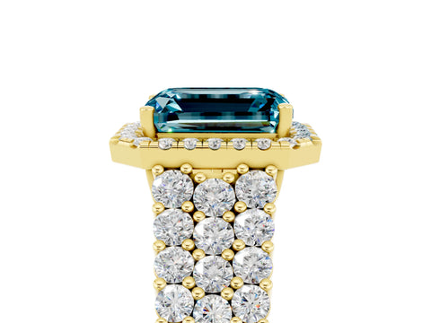 Yellow gold Emerald Cut Halo Pavé Diamond Engagement Ring with Split Shank and Four-Prong Setting_5