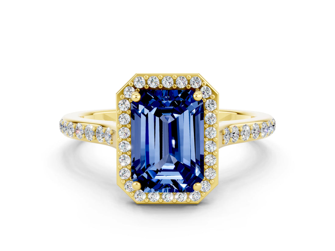 Yellow gold Emerald Cut Halo Round Diamond Pavé Band with Four-Prong Setting