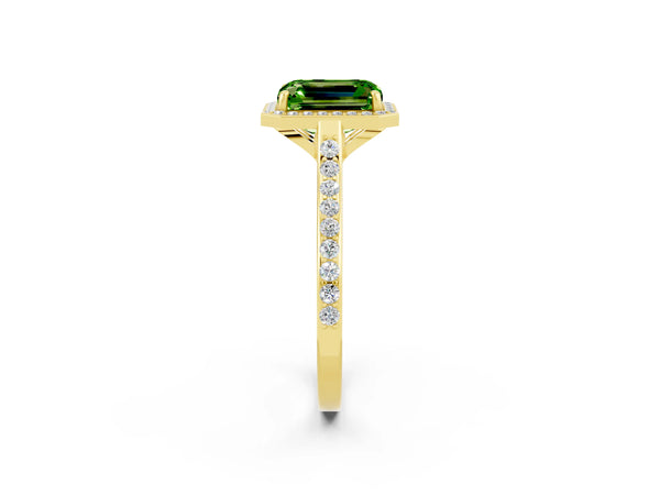 Yellow gold Emerald Cut Halo Round Diamond Pavé Band with Four-Prong Setting