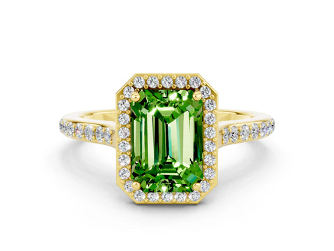 Yellow gold Emerald Cut Halo Round Diamond Pavé Band with Four-Prong Setting