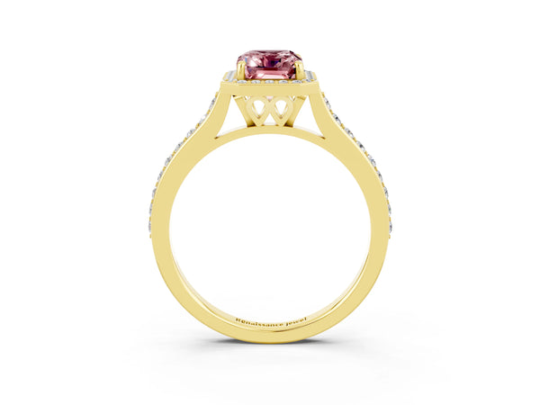 Yellow gold Emerald Cut Halo Round Diamond Pavé Band with Four-Prong Setting