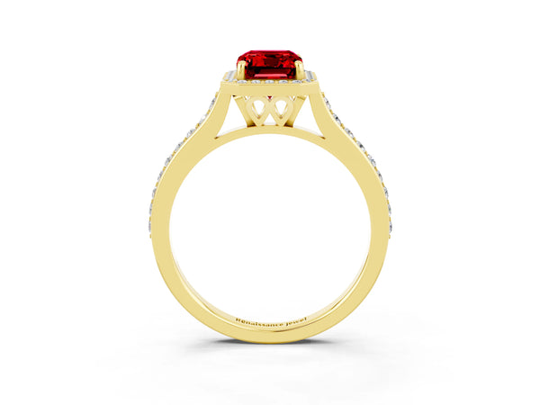 Yellow gold Emerald Cut Halo Round Diamond Pavé Band with Four-Prong Setting