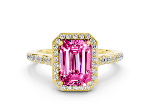 Yellow gold Emerald Cut Halo Round Diamond Pavé Band with Four-Prong Setting