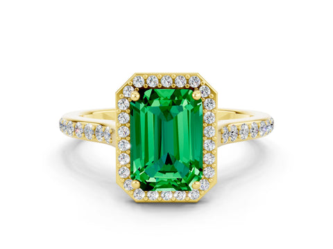 Yellow gold Emerald Cut Halo Round Diamond Pavé Band with Four-Prong Setting