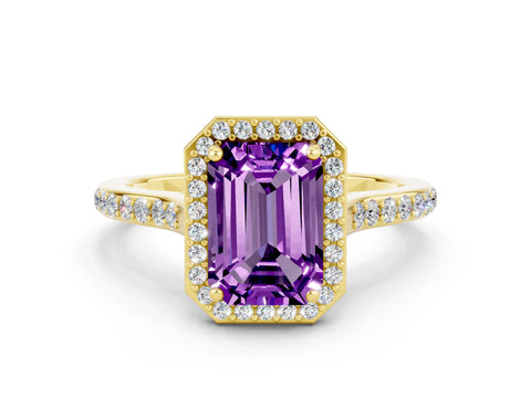 Yellow gold Emerald Cut Halo Round Diamond Pavé Band with Four-Prong Setting