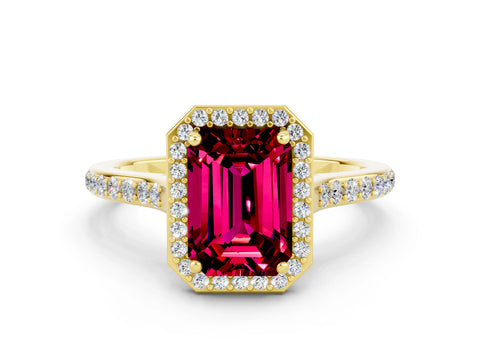 Yellow gold Emerald Cut Halo Round Diamond Pavé Band with Four-Prong Setting