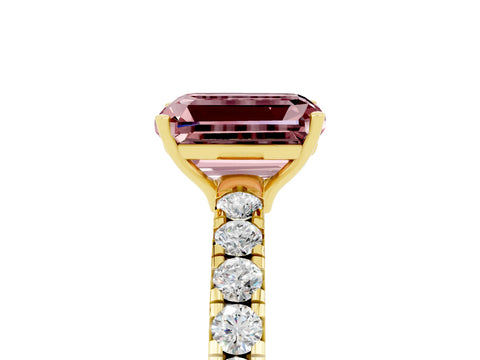 Yellow gold Emerald Cut Morganite Pavé Solitaire Engagement Ring with Four-Prong Setting_17