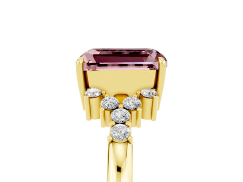 Yellow gold Emerald Cut Morganite Ring with Side Stones and Four-Prong Setting_41