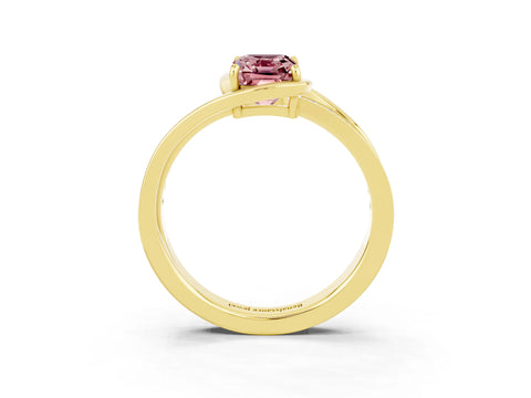 Yellow gold Emerald Cut Morganite Solitaire Ring with Split Shank and Prong Setting_3