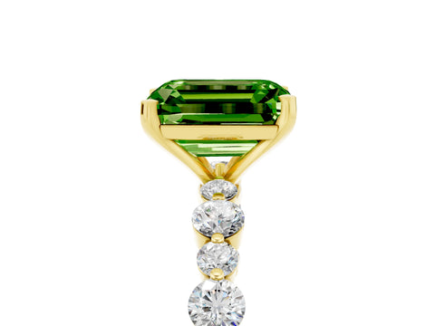 Yellow gold Emerald Cut Peridot Prong Set Engagement Ring with Pavé Band_5