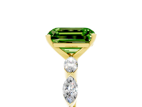 Yellow gold Emerald Cut Peridot Ring with Marquise Side Stones and Prong Setting_5