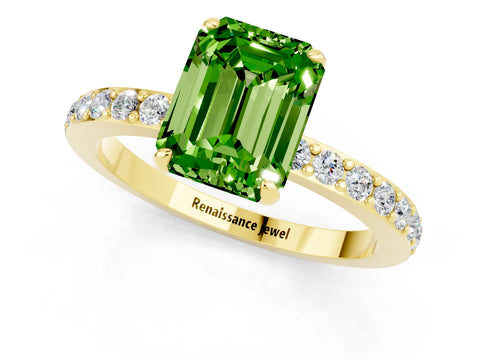 Yellow gold Emerald Cut Peridot Ring with Pavé Band and Four-Prong Setting_1