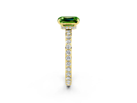 Yellow gold Emerald Cut Peridot Solitaire Engagement Ring with Pavé Band and Four-Prong Setting_2