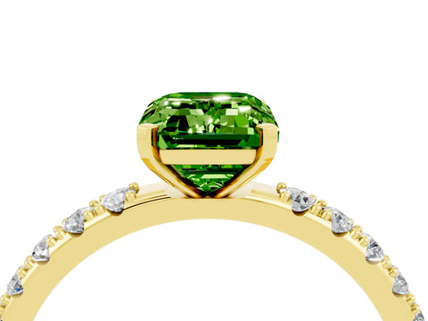 Yellow gold Emerald Cut Peridot Solitaire Pavé Band with Four-Prong Setting_4
