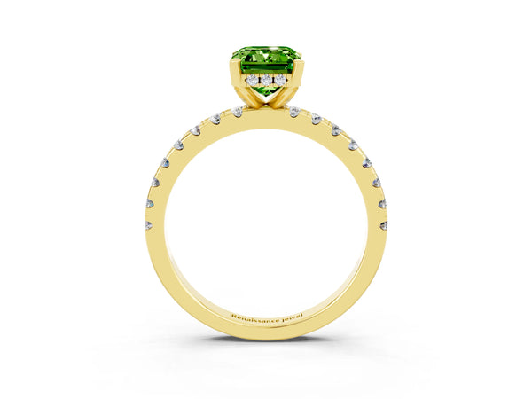 Yellow gold Emerald Cut Peridot Solitaire Ring with Round Pavé Band and Four-Prong Setting