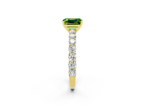 Yellow gold Emerald Cut Peridot Solitaire Ring with Shared Prong Pavé Band and Four-Prong Setting_2