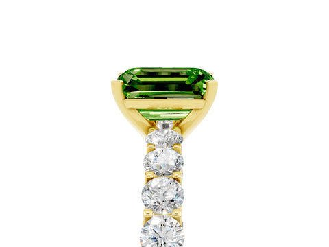 Yellow gold Emerald Cut Peridot Solitaire Ring with Shared Prong Pavé Band and Four-Prong Setting_5