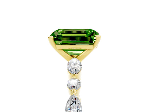 Yellow gold Emerald Cut Peridot Solitaire with Side Stones on a Pavé Band and Four-Prong Setting_5