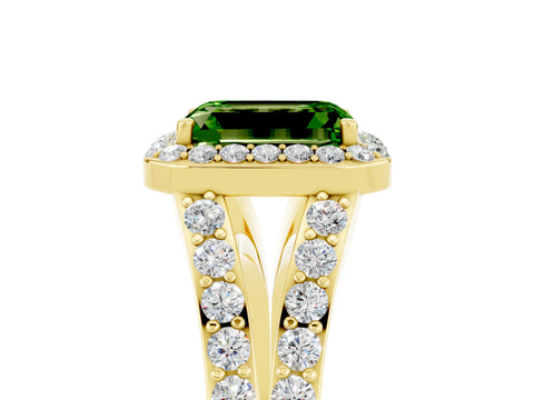 Yellow gold Emerald Cut Peridot Split Shank Halo Ring with Four-Prong Setting_17