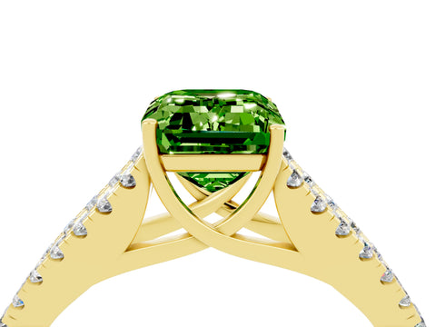 Yellow gold Emerald Cut Peridot Split Shank Pavé Engagement Ring with Four-Prong Setting_16