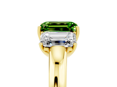 Yellow gold Emerald Cut Peridot Three-Stone Ring with Four-Prong Setting and Classic Band_5