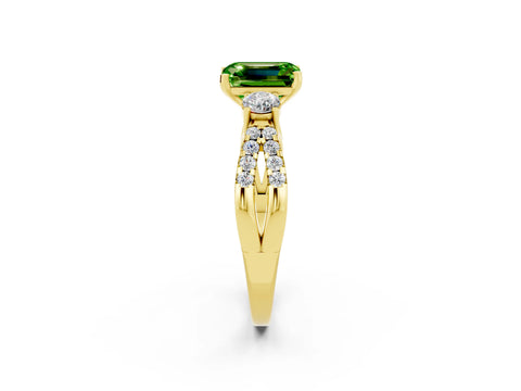 Yellow gold Emerald Cut Peridot Three-Stone Ring with Pavé Split Shank and Four-Prong Setting_2