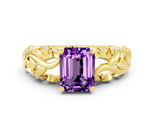 Yellow gold Emerald Cut Solitaire Amethyst Leaf-Inspired Vine Band Ring with Prong Setting