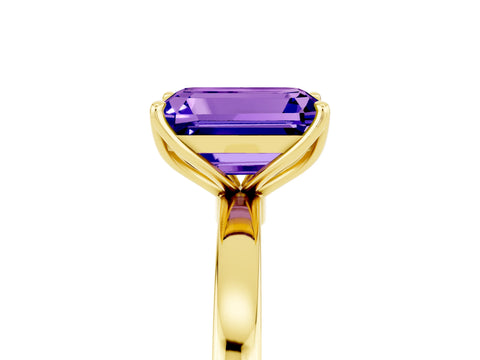Yellow gold Emerald Cut Solitaire Diamond Ring with Thin Band and Four-Prong Setting_5