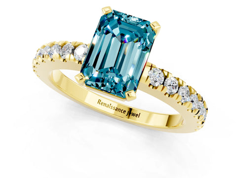 Yellow gold Emerald Cut Solitaire Diamond with Pavé Band and Four-Prong Setting_1